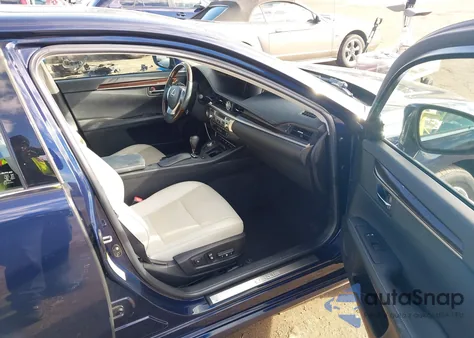 2013 Lexus Es 350 z USA, uszkodzony, nr VIN JTHBK1GG0D2034573